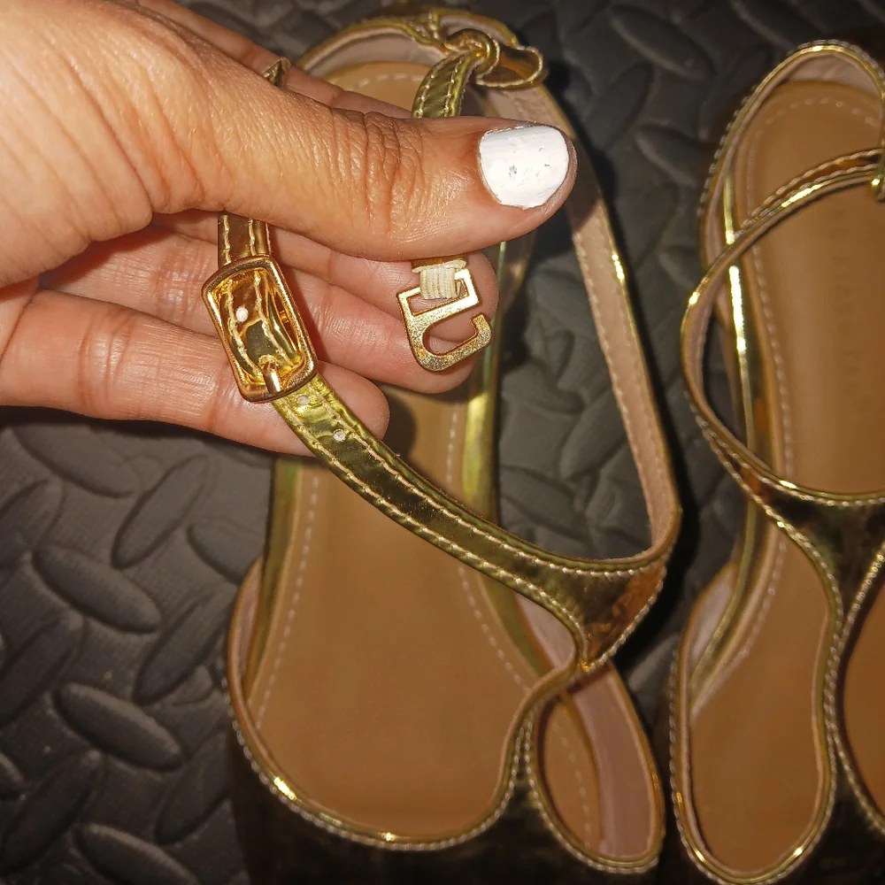 Women Gold Mirror T Strap Pointy Flat Shoes - Picture 5 of 11